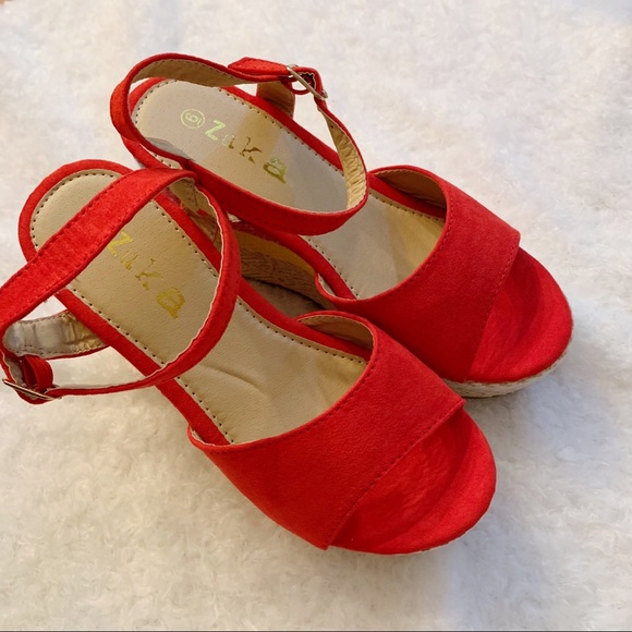 Red Summer Wedges NEW - Picture 2 of 5